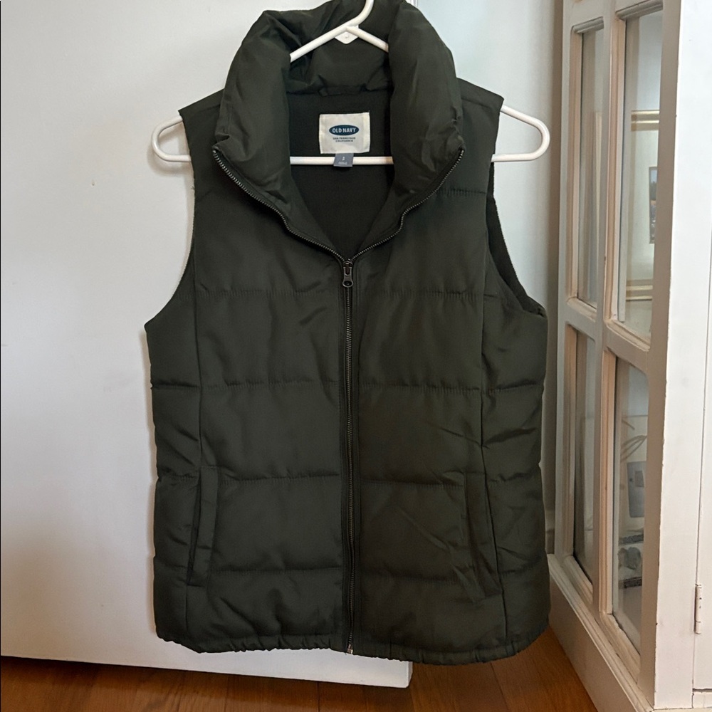 Women’s Old Navy Dark Green Olive Puffer Vest Small